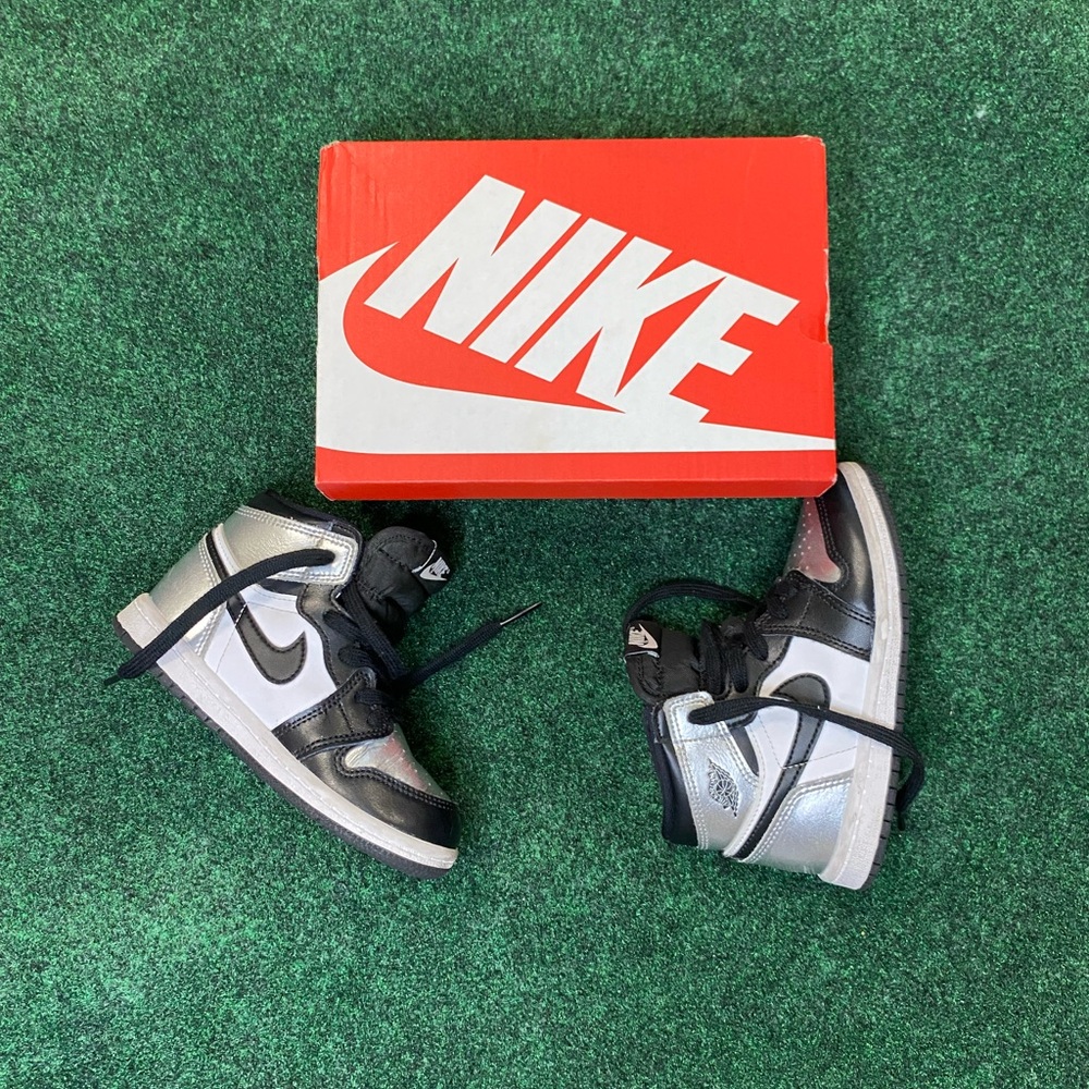 Nike air Jordan 1s